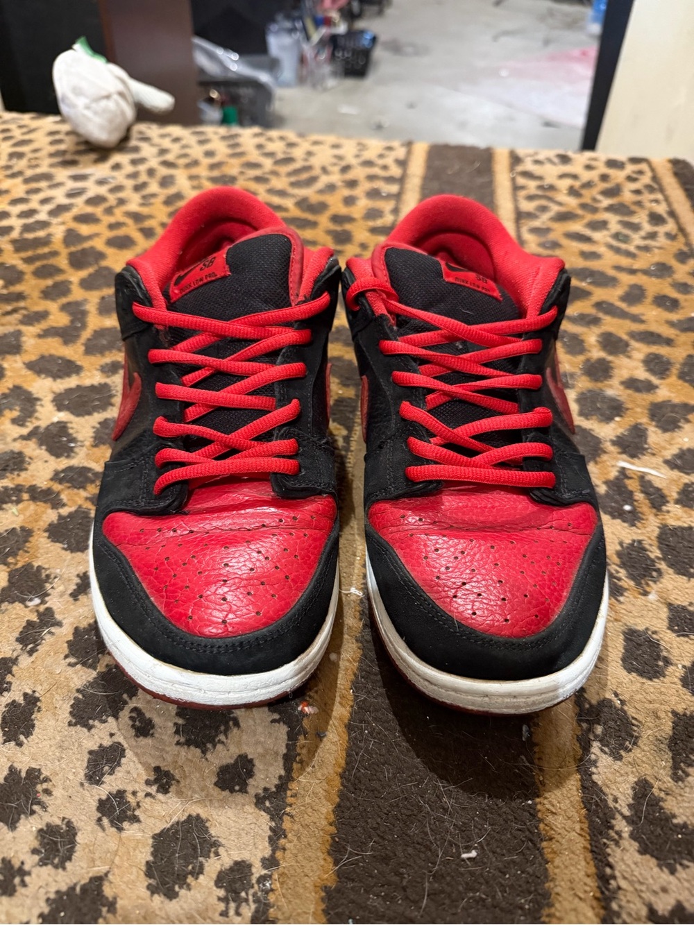 Nike SB Dunk Low Pro J pack Bred blk and white